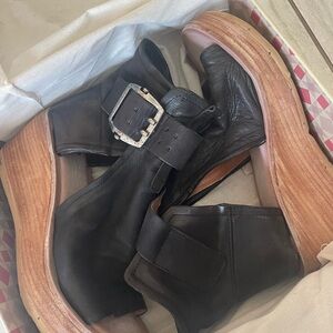 A.S.98 Black Leather Wedges